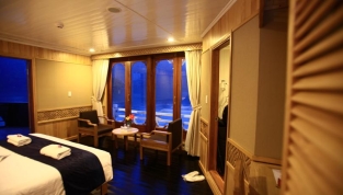 pelicanhalongcruise3