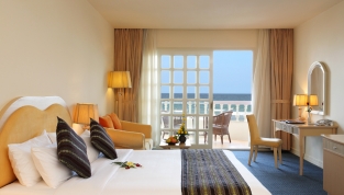 sunrisenhatrangbeach3