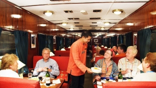 victoria-express-train