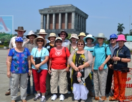 EWT Group from Australia (TREASURE OF VIETNAM AND CAMBODIA 12 DAYS).