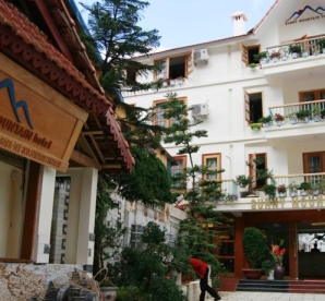 Sunny Mountain Hotel