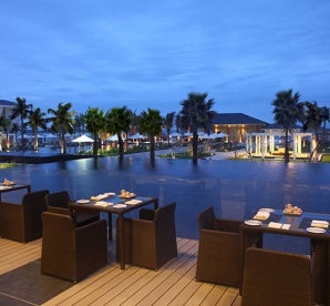 Sunrise Hoi An Beach Resort