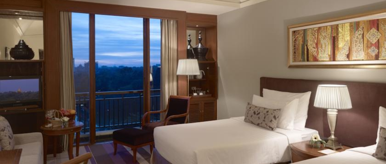 chatriumhotelroyallakeyangon1