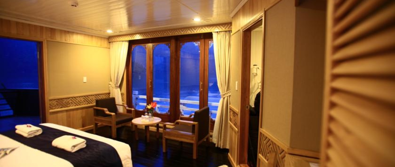 pelicanhalongcruise3