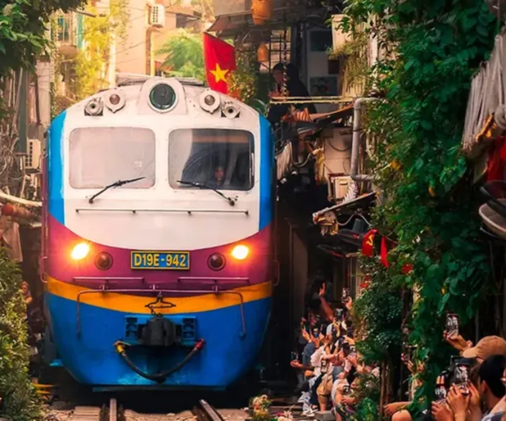 EXPLORING HA NOI - THE CAPITAL OF VIETNAM