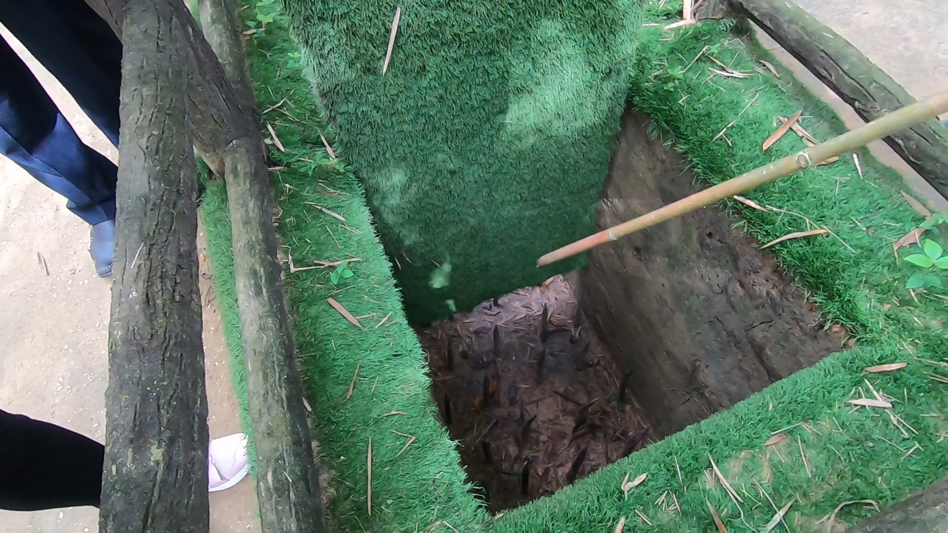 Chi Chi Tunnels' spike traps 