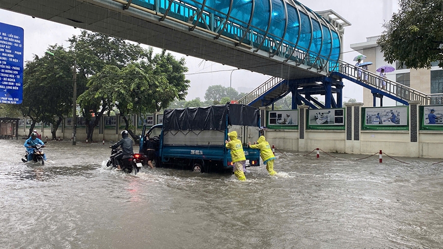 Hanoi's flood in 2025