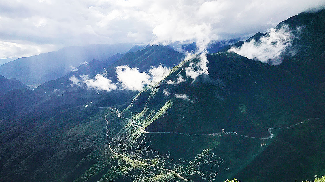 O Quy Ho Pass: A Journey Through the Clouds