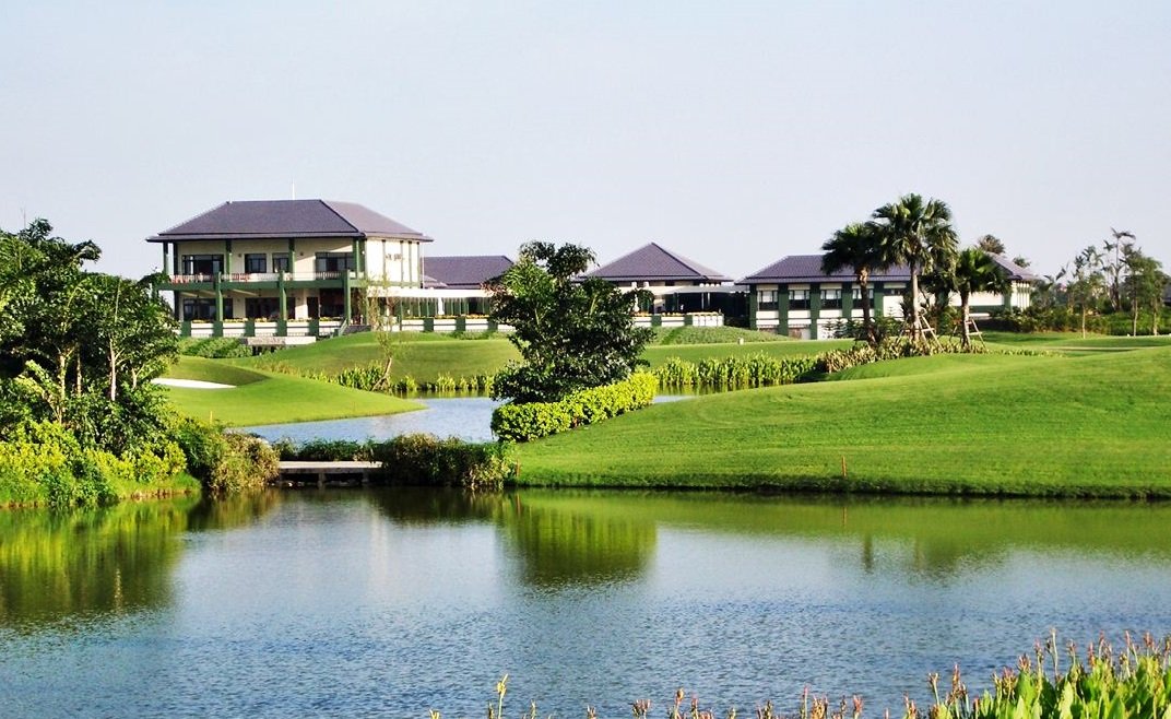 Van Tri Golf Course
