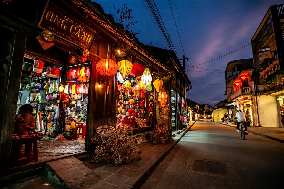 Hoi An Night Market